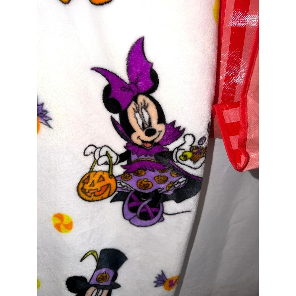 Disney's Micky & Minnie Mouse Plush Halloween Theme Throw Blanket + Tote